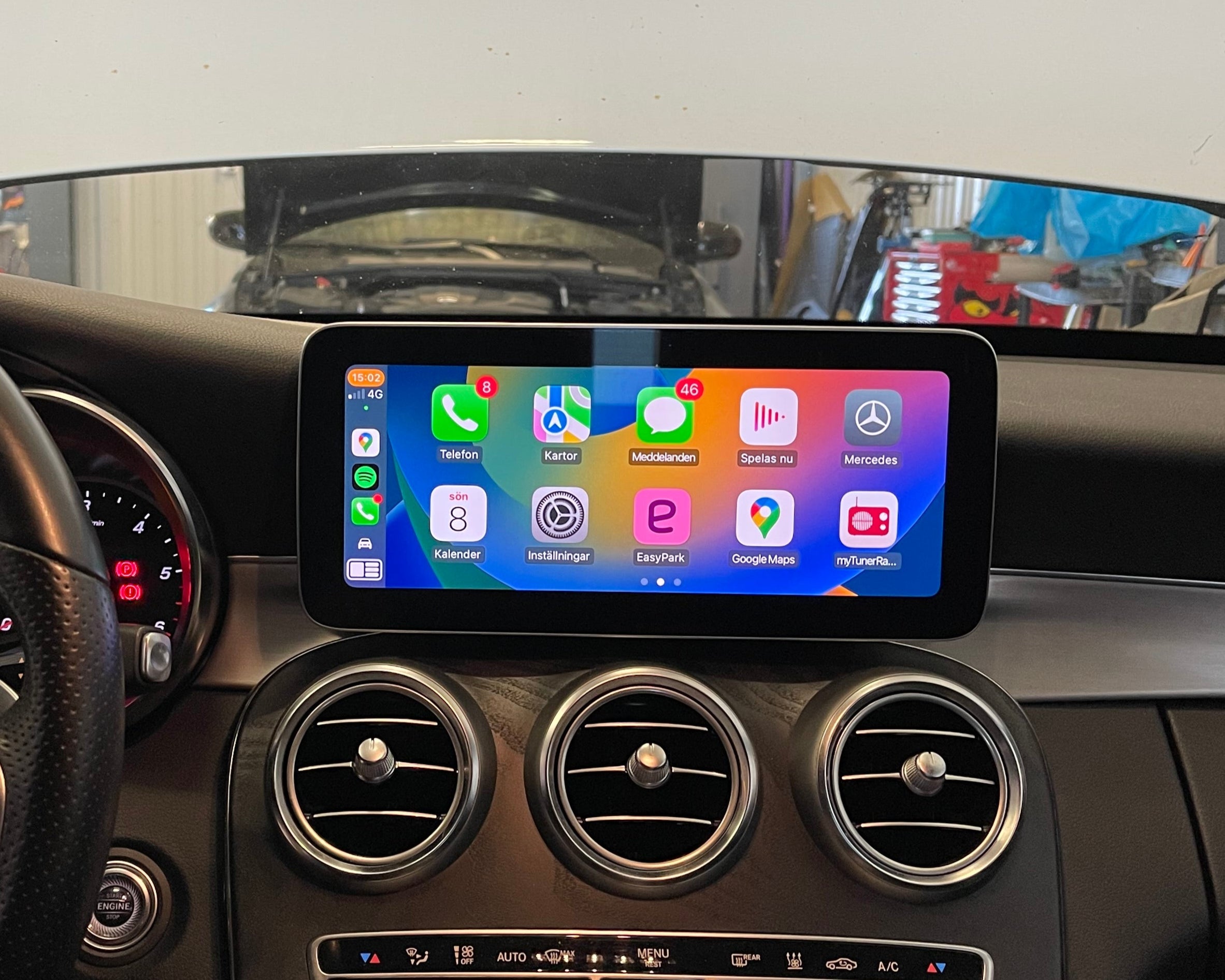 Mercedes Apple CarPlay / Android Auto