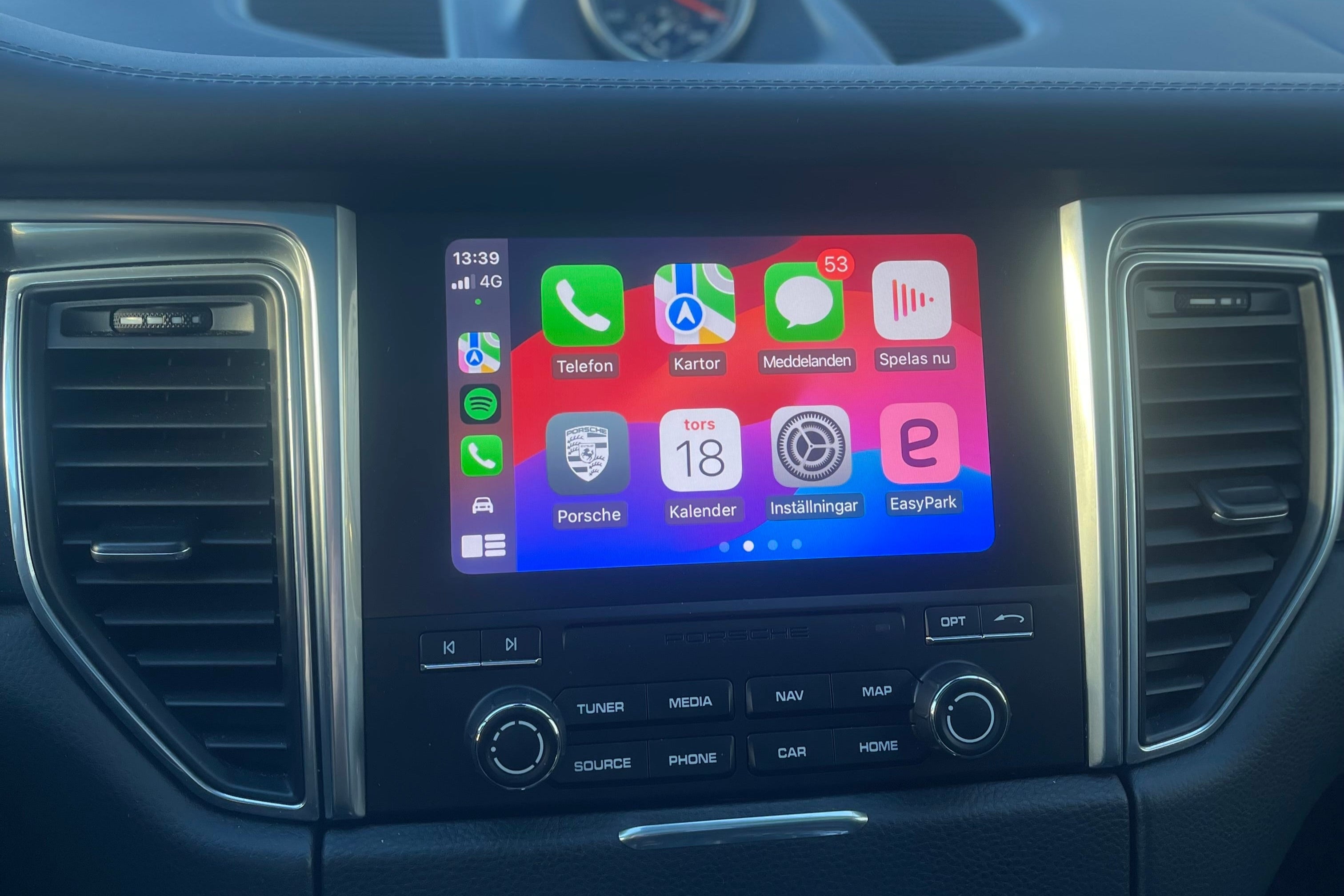 Porsche Apple CarPlay / Android Auto