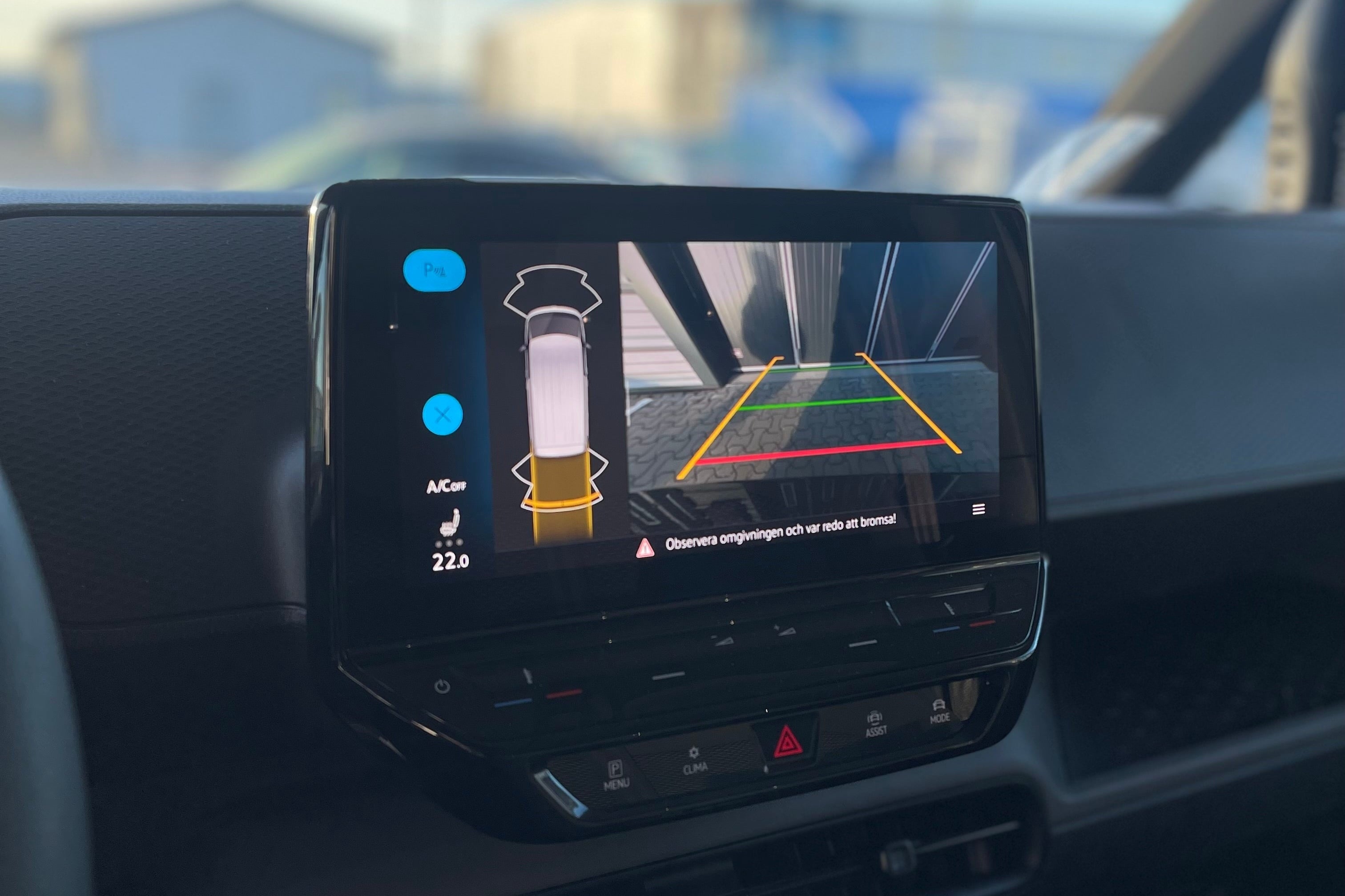 Etermontering av backkamera Volkswagen